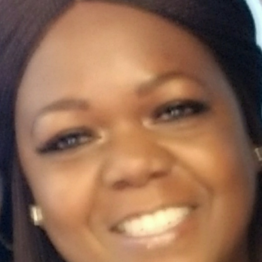 Meet your Posher, Connie